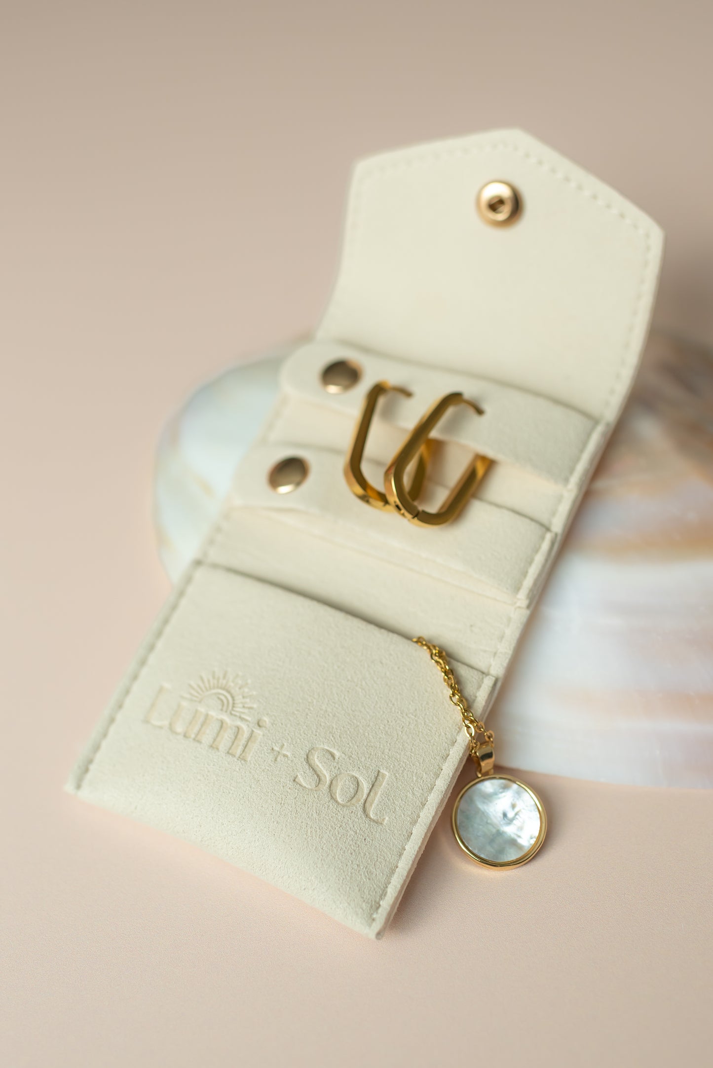 Lumi Weekender Jewelry Pouch