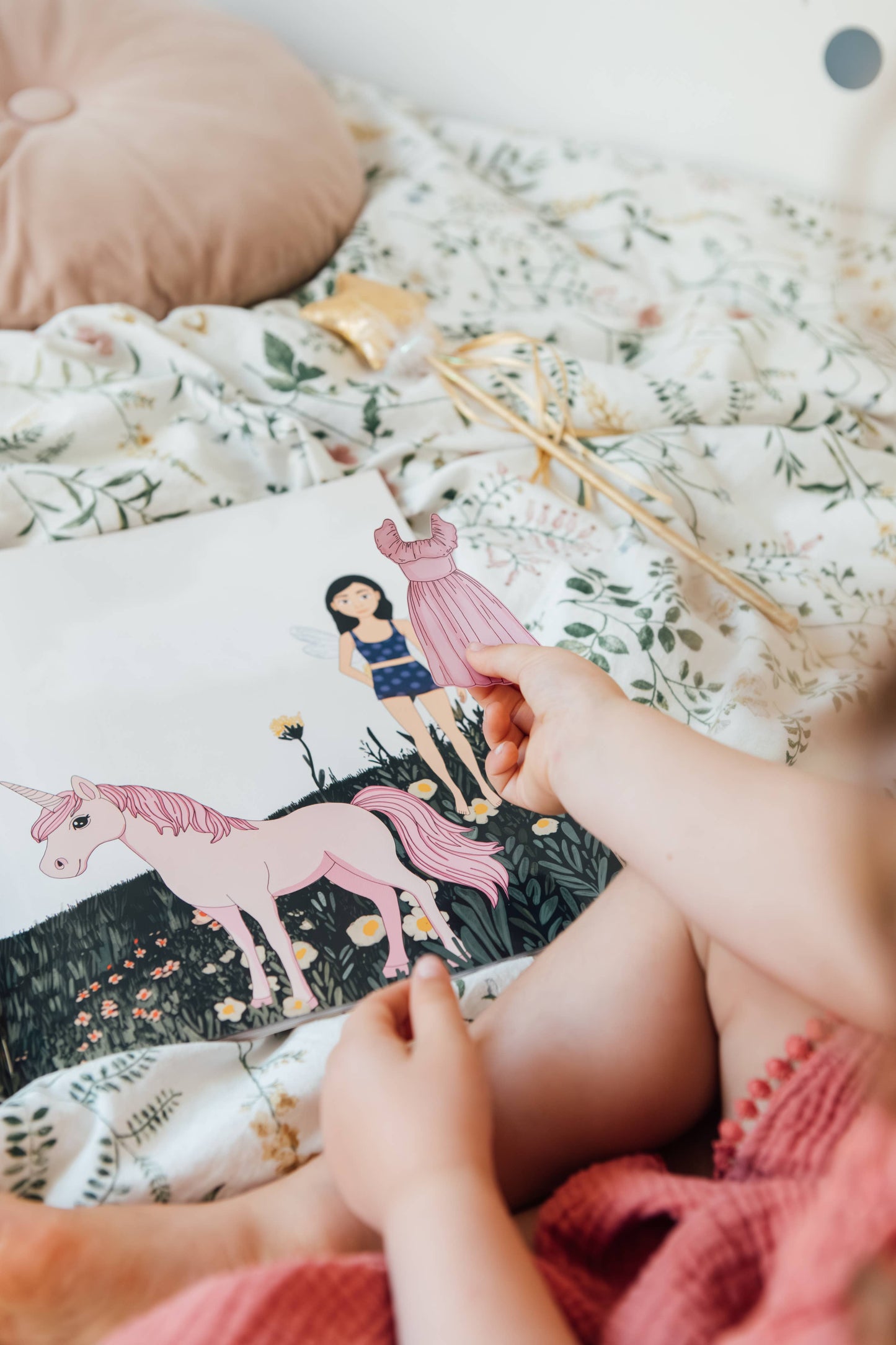 My Sticker Storybook: Fairies and Unicorns