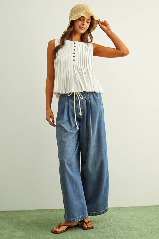 Pleated Detail Cotton Belt Denim Pant