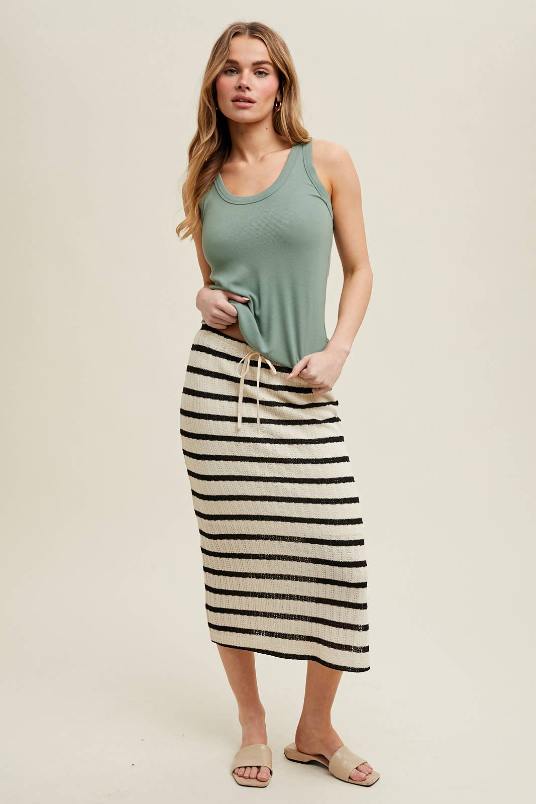 BASIC SCOOP NECK RIBBED KNIT TANK / WL25-10185: OFF WHITE, L