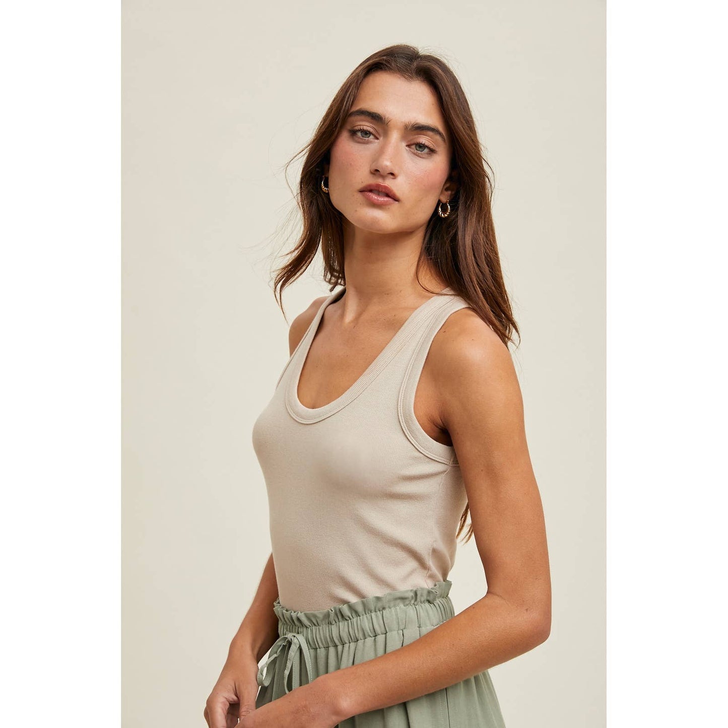 BASIC SCOOP NECK RIBBED KNIT TANK / WL25-10185: OFF WHITE, L