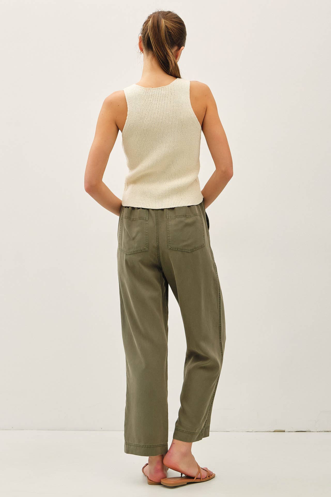 CHUNKY RIBBED KNIT SWEATER VEST