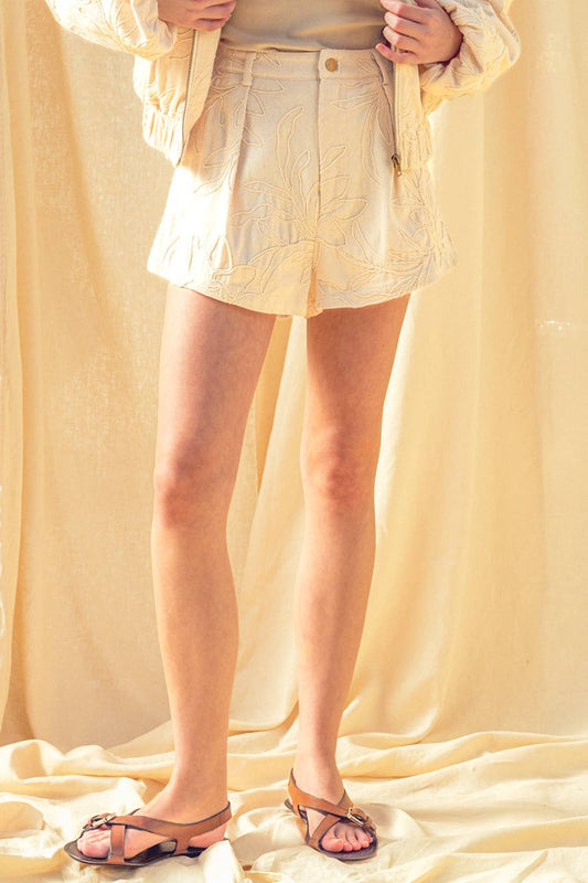 Floral Jacquard Pleated Short