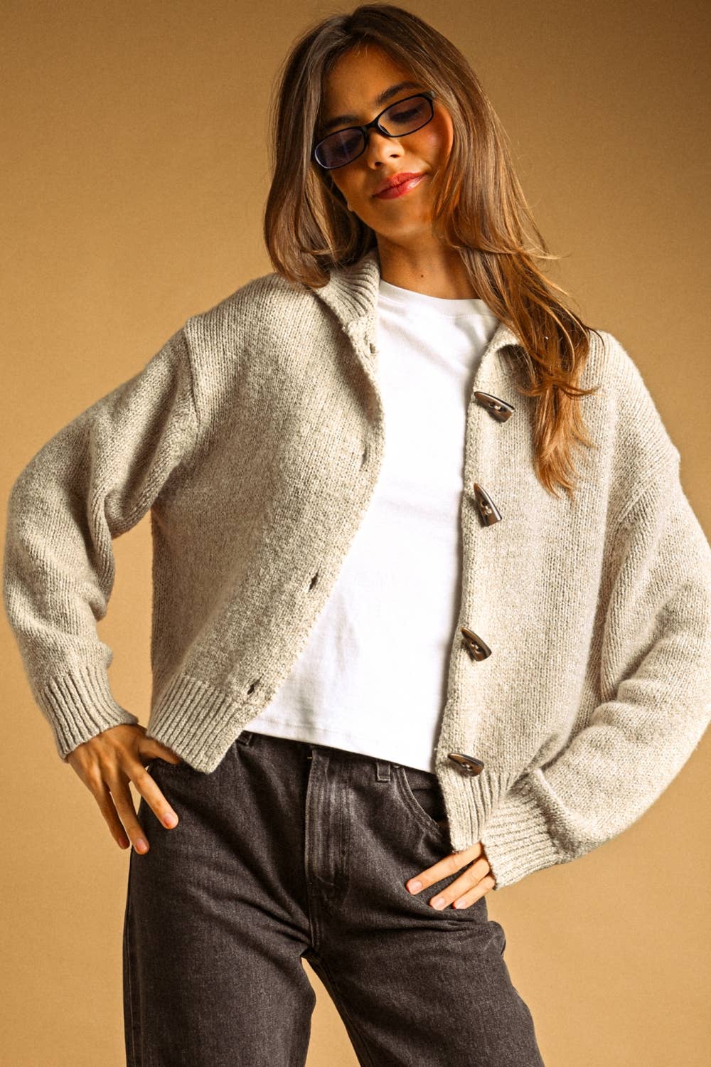 J7491   TWO TONE SWEATER CARDIGAN WITH TOGGLE BUTTON
