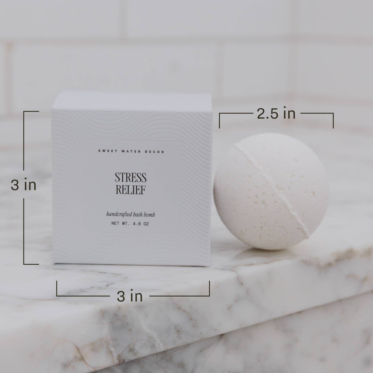 *NEW* White Tea and Jasmine 4.6 oz Bath Bomb