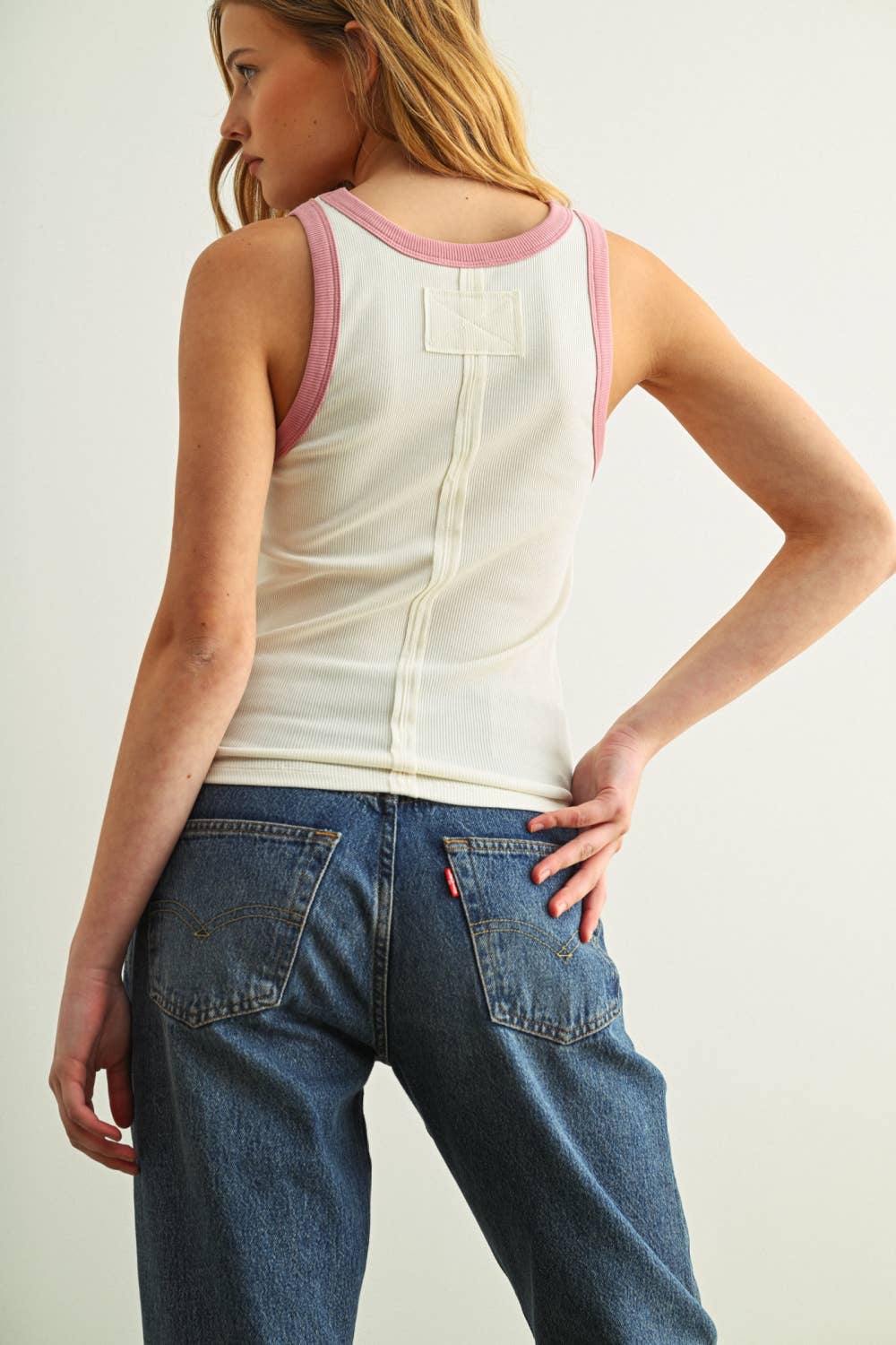 ET6396   COLOR CONTRASTED TANK TOP: TAN / S
