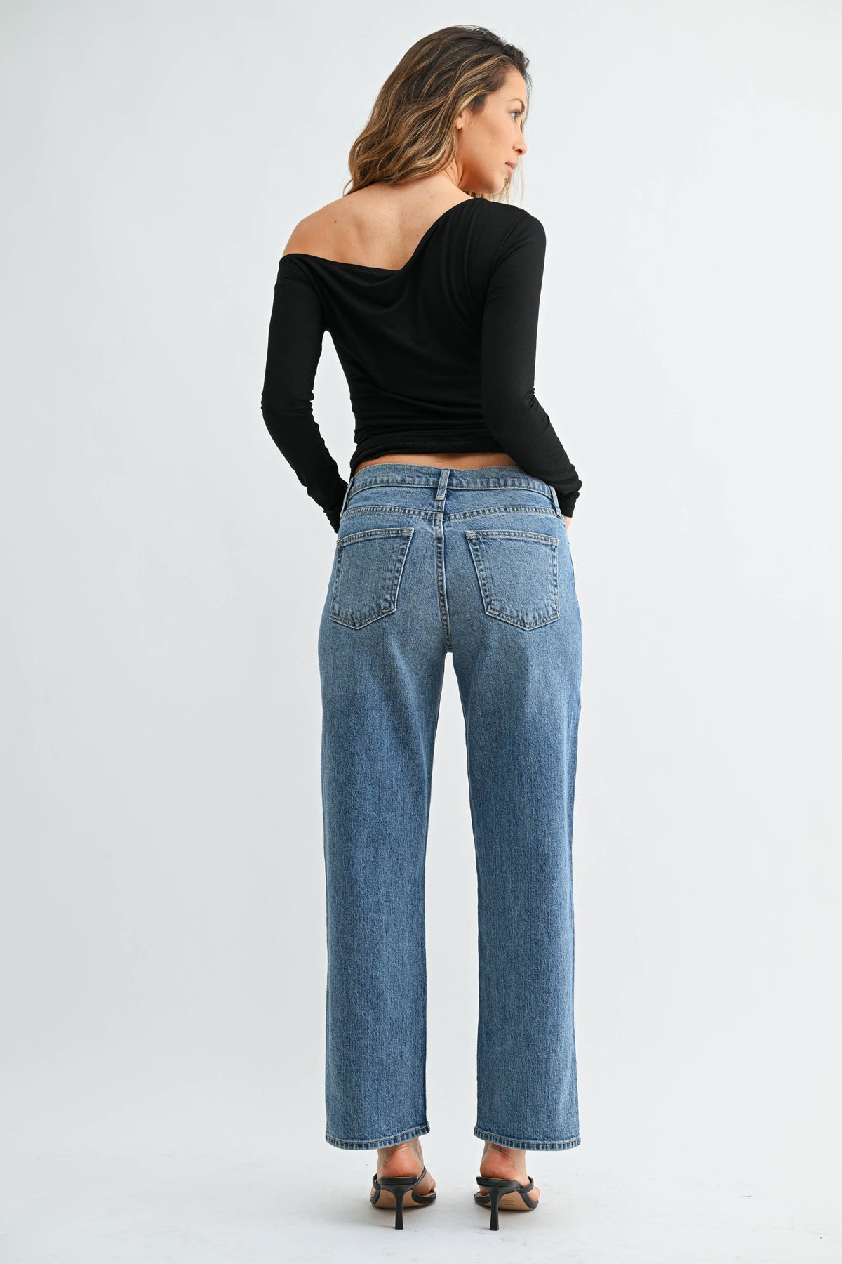 Mid Rise Ankle Straight Leg Jean