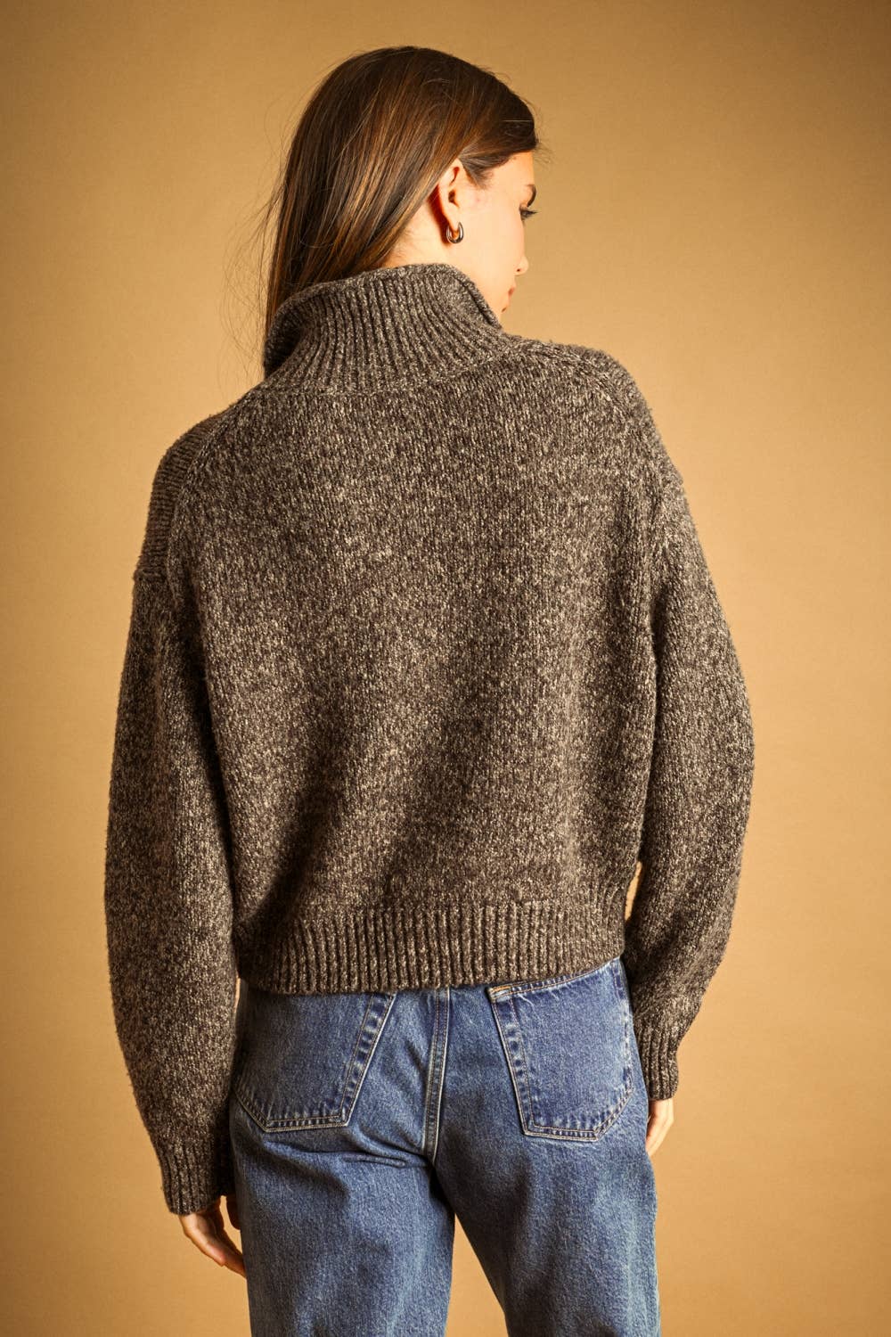 J7491   TWO TONE SWEATER CARDIGAN WITH TOGGLE BUTTON