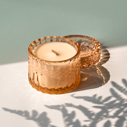 White Tea + Ginger 7 oz Candle | Vintage Vanity Wood Wick