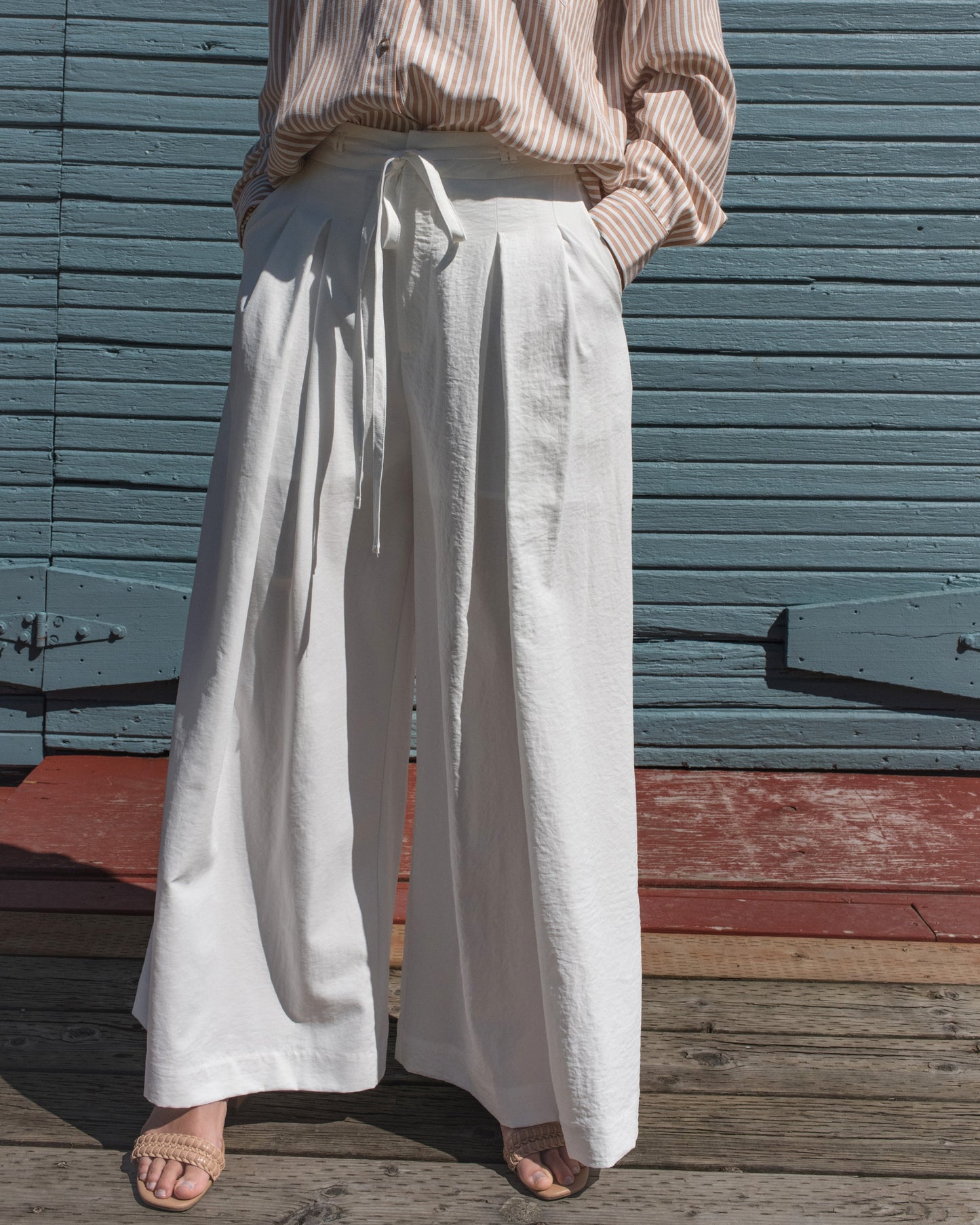 Pleated Wide Leg Pant