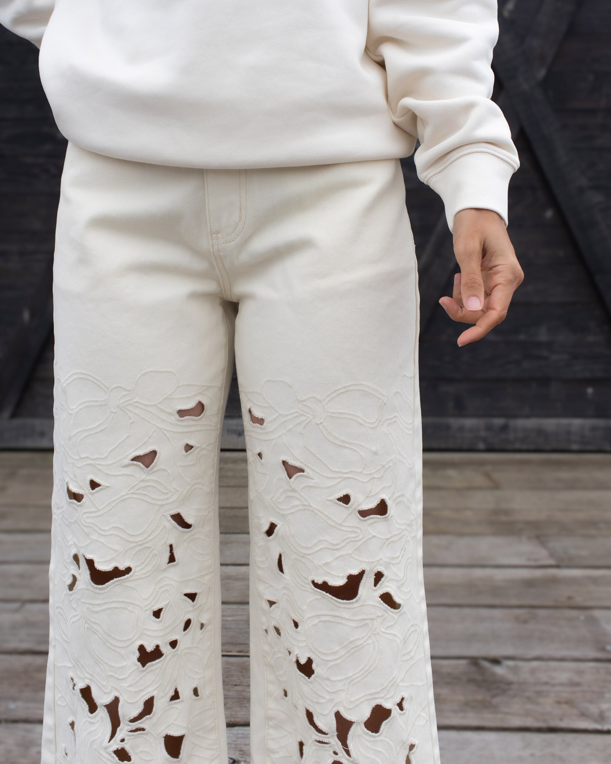 ecru cream floral cut out emboidered jeans denim pants detail bone summer