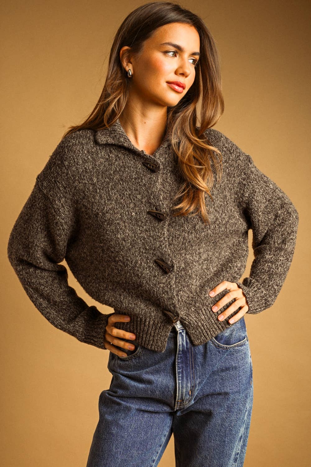 J7491   TWO TONE SWEATER CARDIGAN WITH TOGGLE BUTTON
