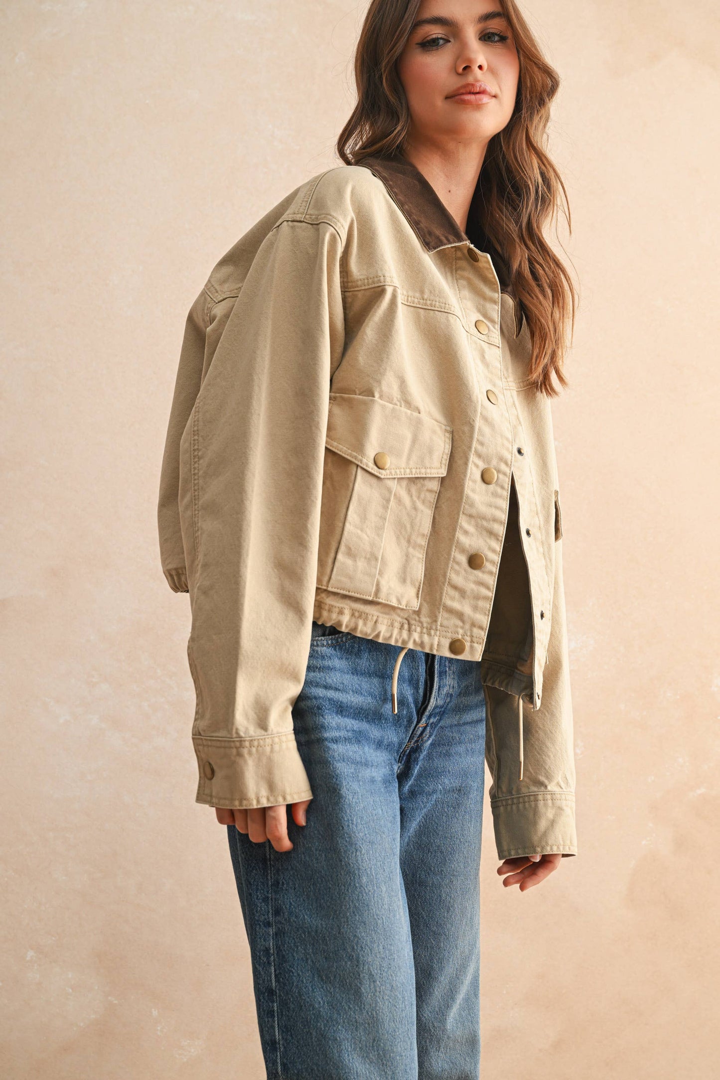 COLLAR CONTRASTED UTILITY JACKET