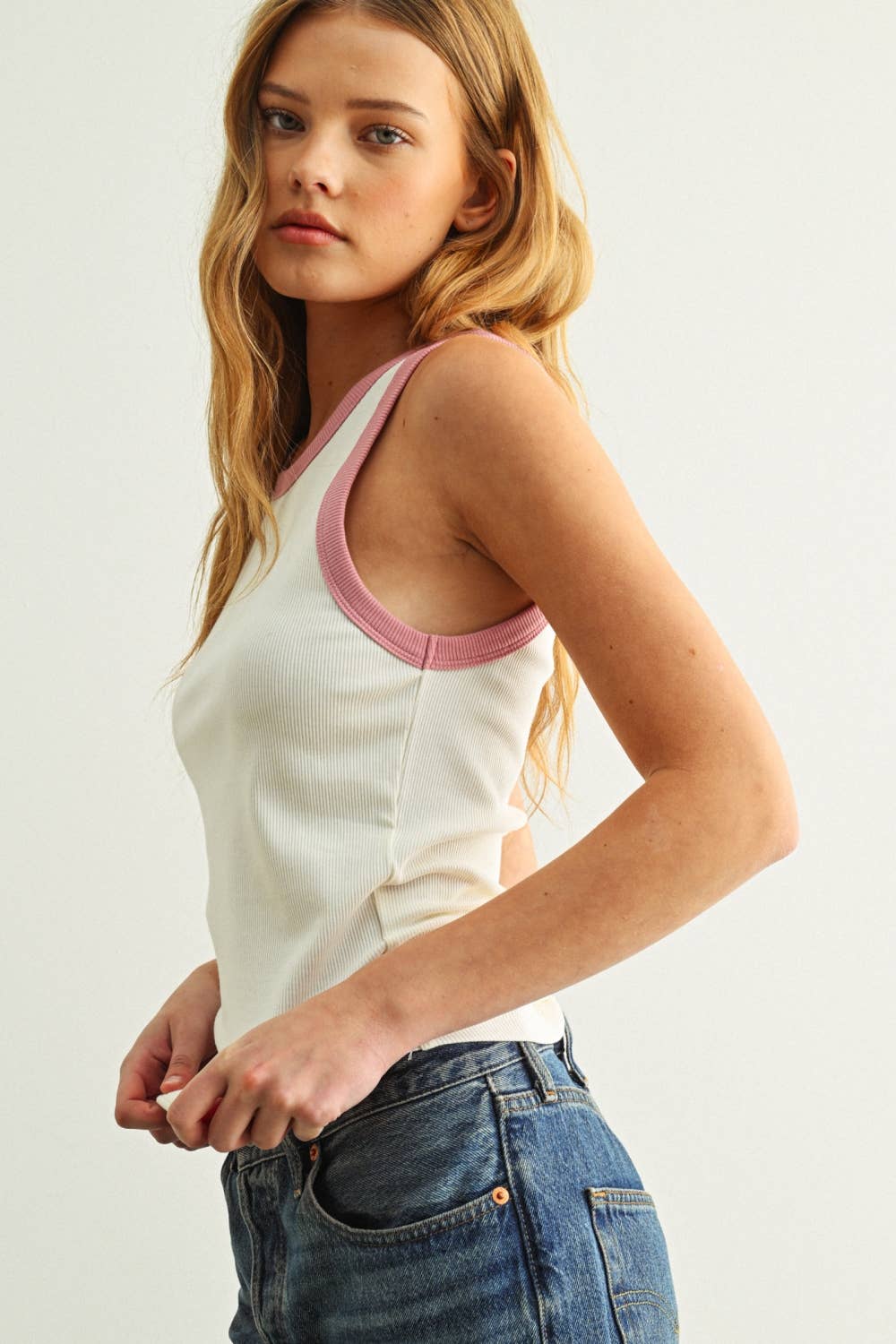 ET6396   COLOR CONTRASTED TANK TOP: TAN / M