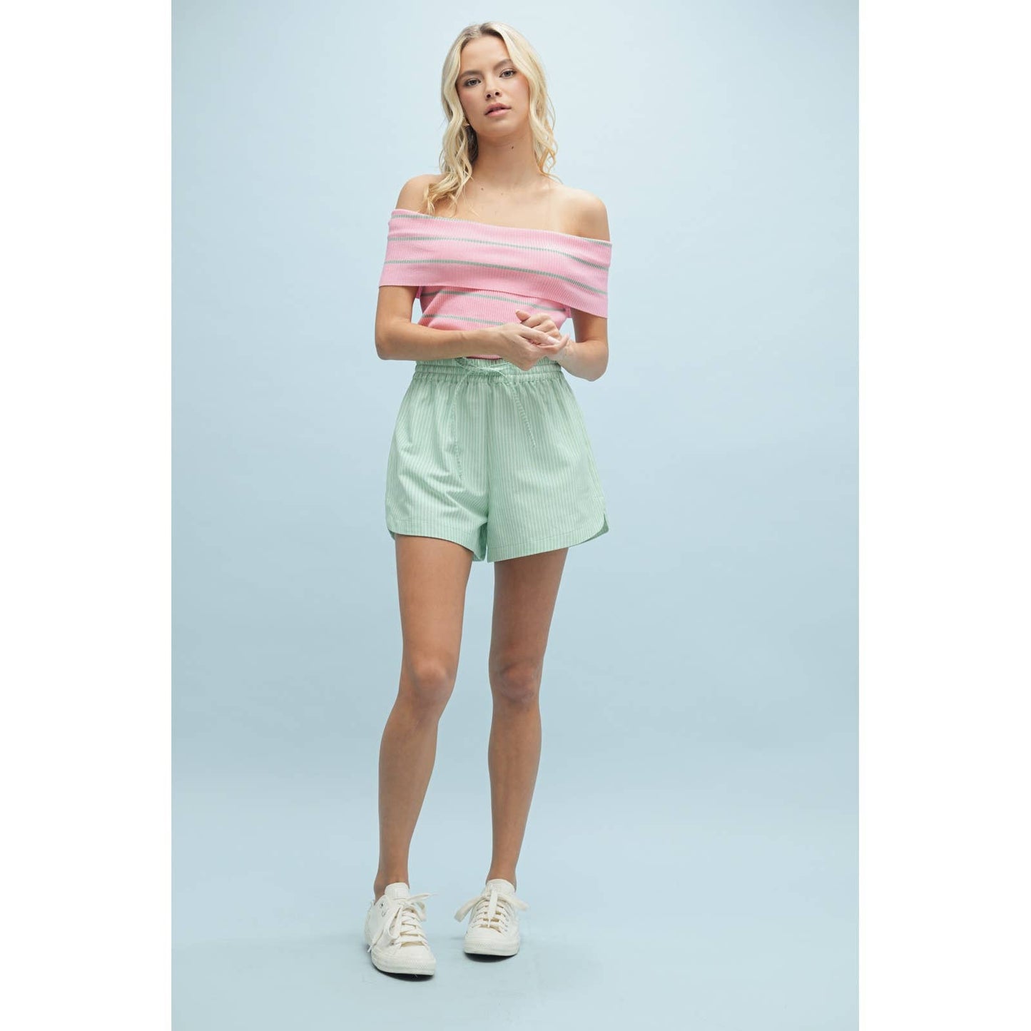 STRIPED DOLPHIN HEM SHORTS / WL24-9815: PUNCH/WHITE, S